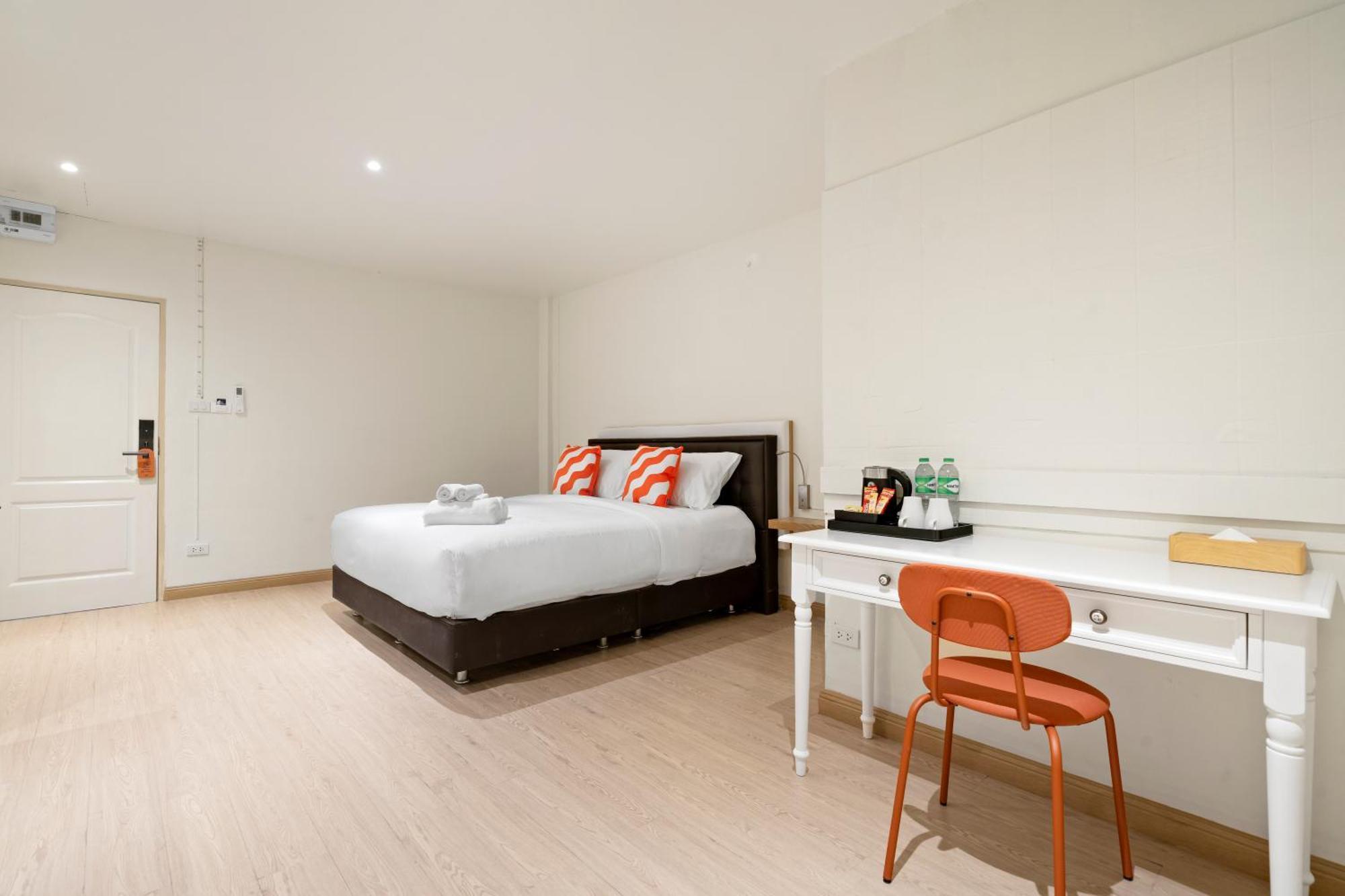 Horange Phuket Town Hotel Room photo