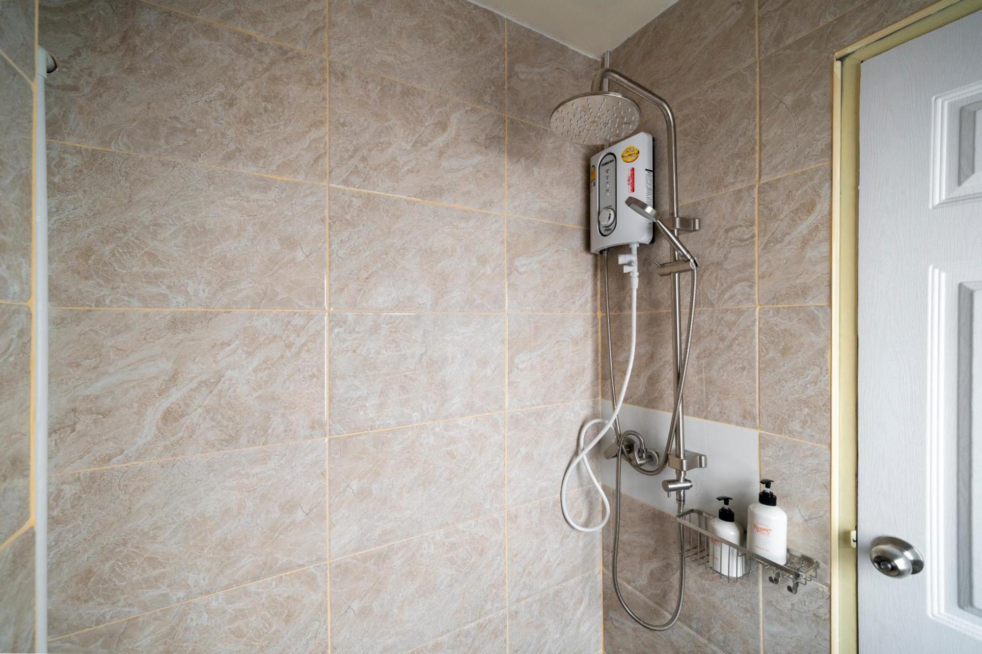 Horange Phuket Town Hotel Room photo