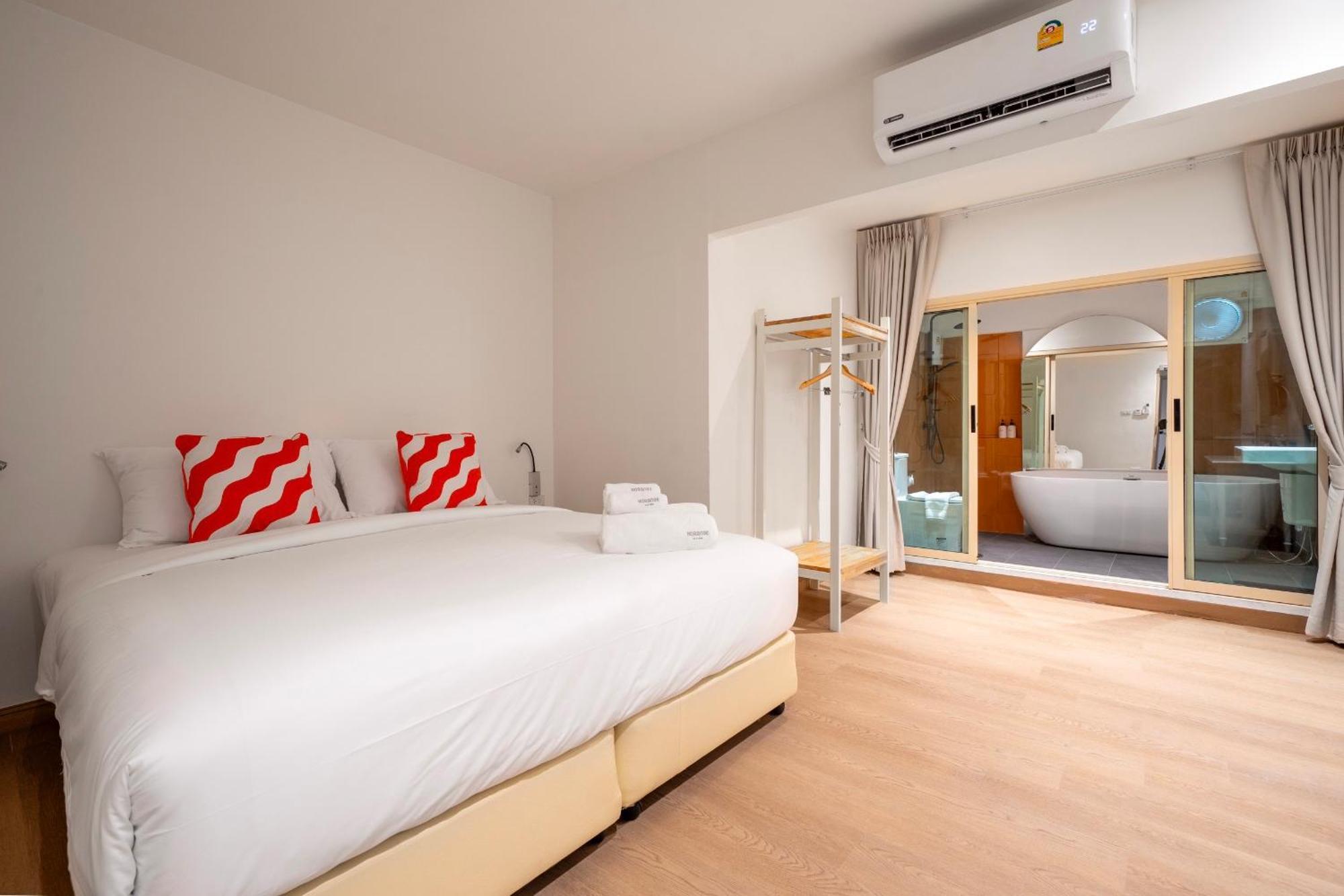 Horange Phuket Town Hotel Exterior photo